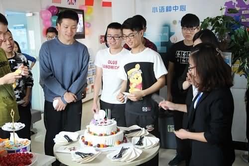 五周年慶:快樂(lè)學(xué)語(yǔ)言 拉近你我與世界的距離