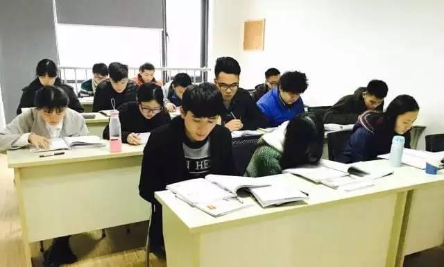 往屆寒假班上課照片