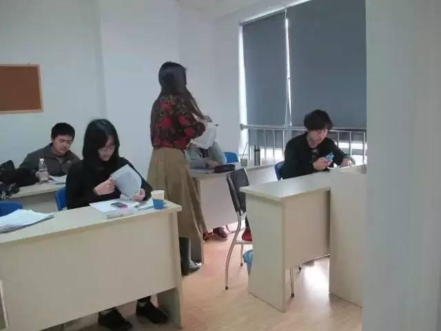 往屆寒假班上課照片