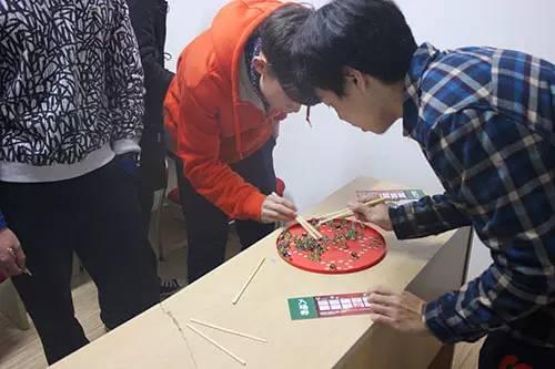 夾彈珠游戲